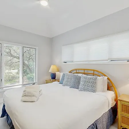 Turtle Cove 5529-3